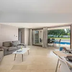 Helena Villa