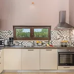 Helena Villa